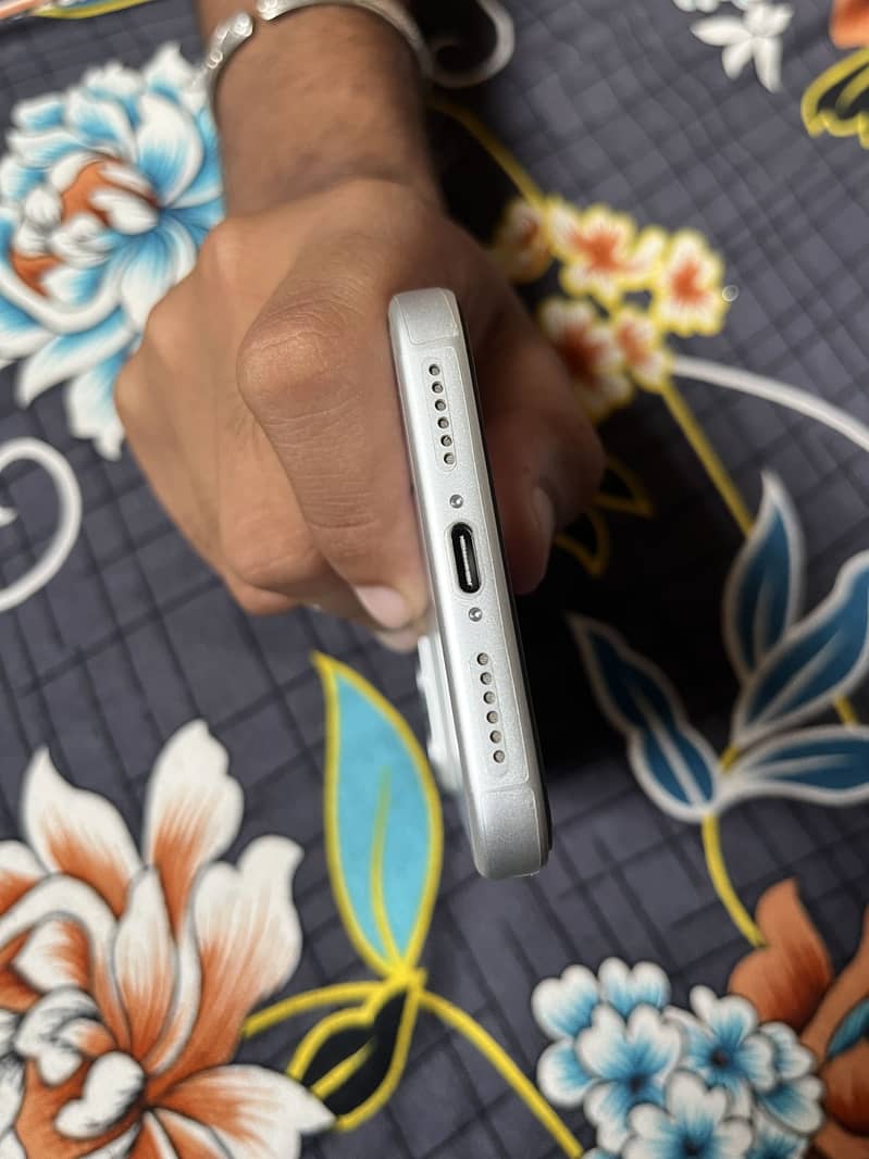 iPhone 17 Pro Max jv silver 4