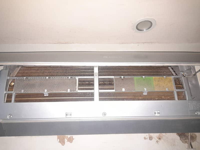 gree ac new condition 5