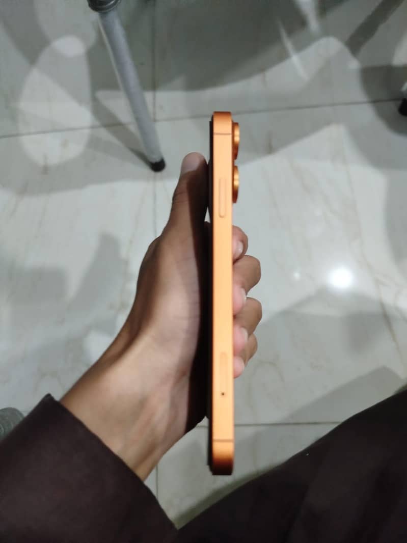 Apple iPhone XR convert 17 pro 3