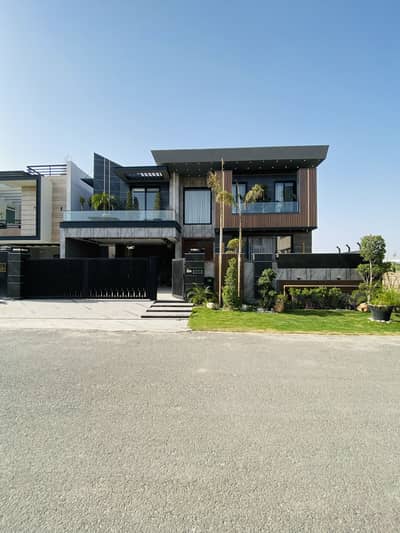 Royal Orchard Multan A Block 1 Kanal House Semi Furnished Available For Sale