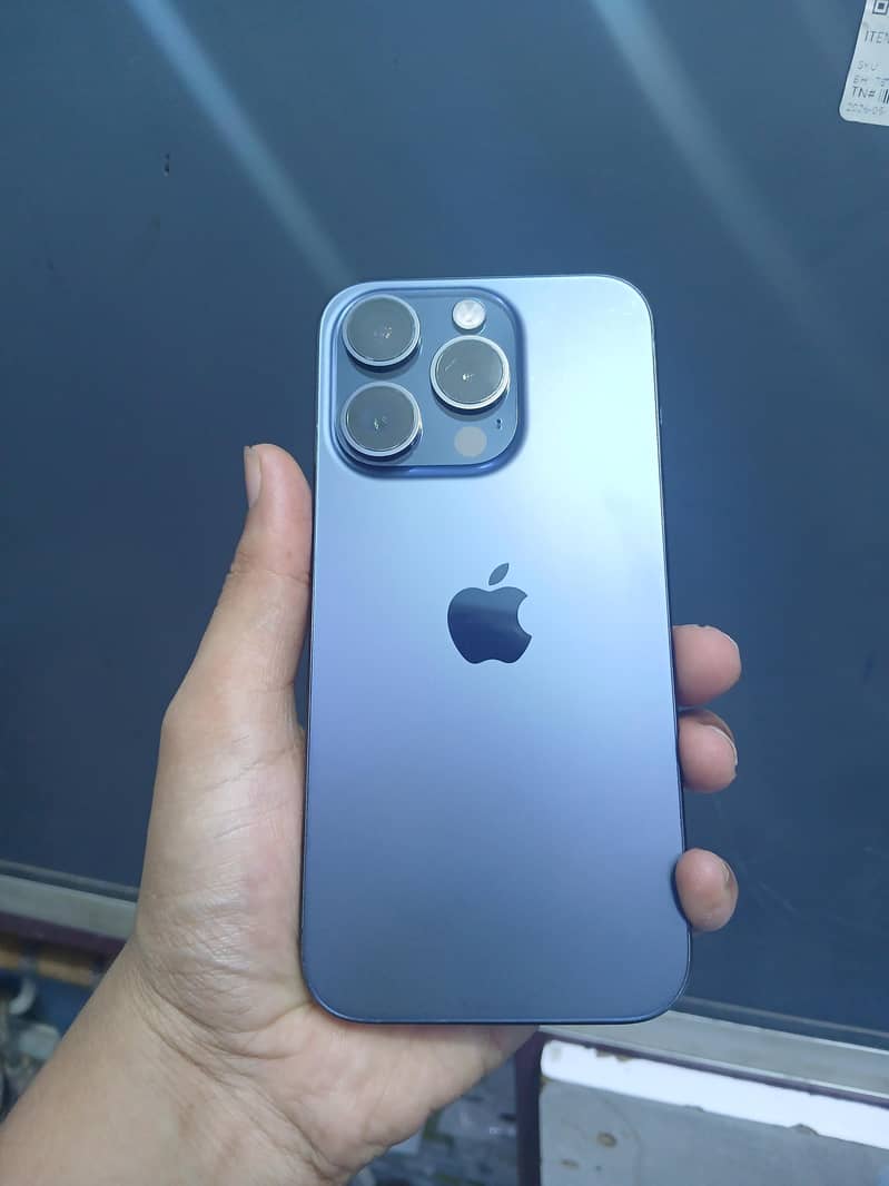 Apple iPhone 15 Pro 2