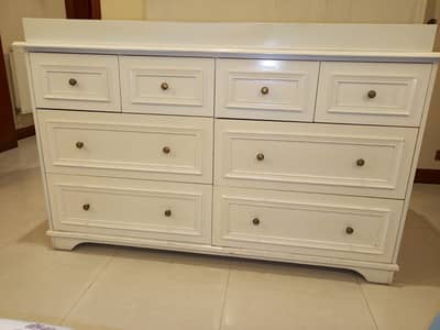 White Wooden Baby Changing Station / 8-Drawer Dresser