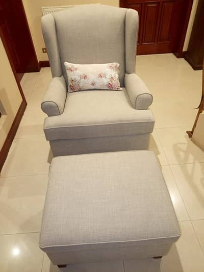 Modern Light Grey Wingback Sofa  with Footrest Ottoman