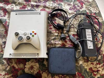 Xbox 360 ( Urgent sale ) good condition never used