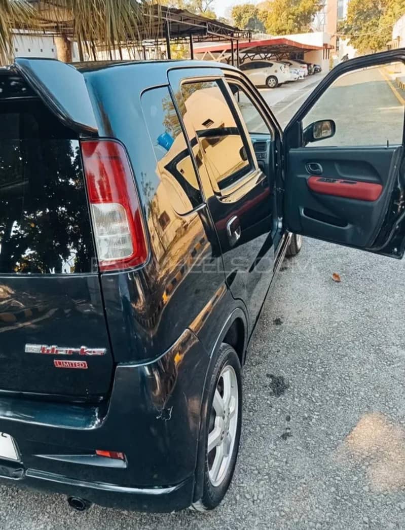 Suzuki Kei 2012 12