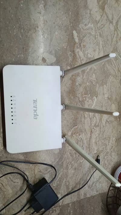 Tenda router