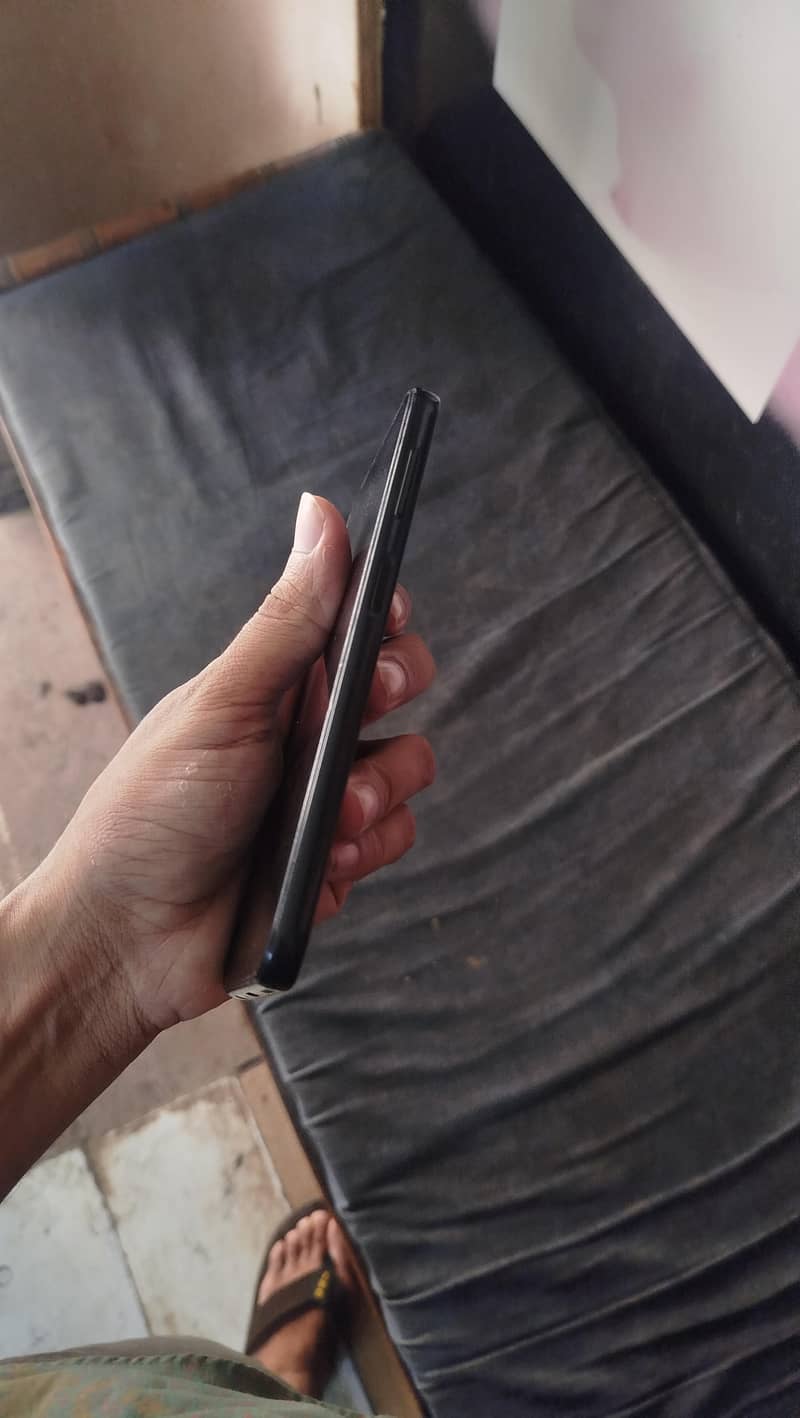 Samsung Mobile A24 2