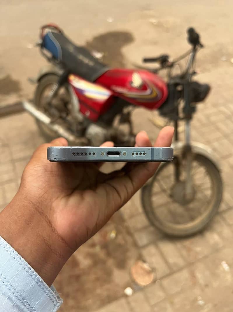 Apple iPhone 14 plus 1