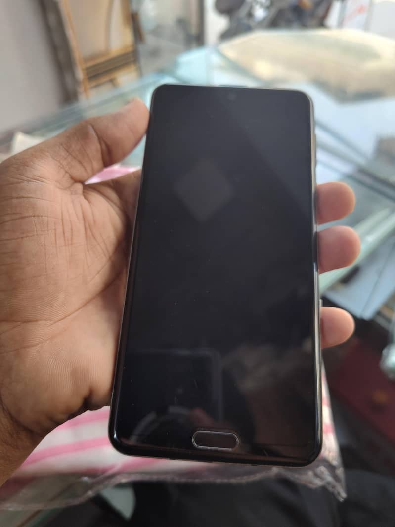 Sharp Aquos R3 3