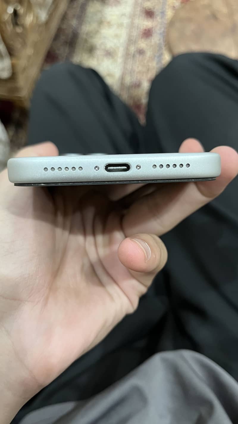 Apple iPhone 17 Pro Max 2