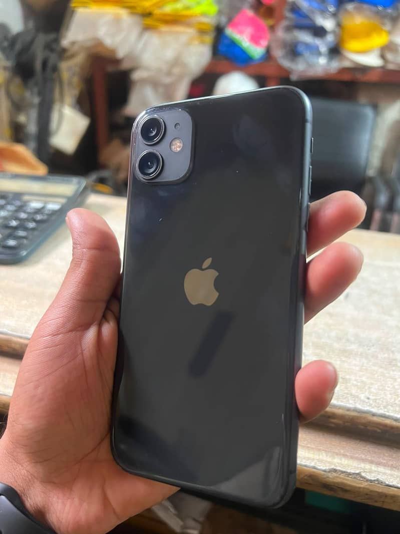 Apple iPhone 11 0
