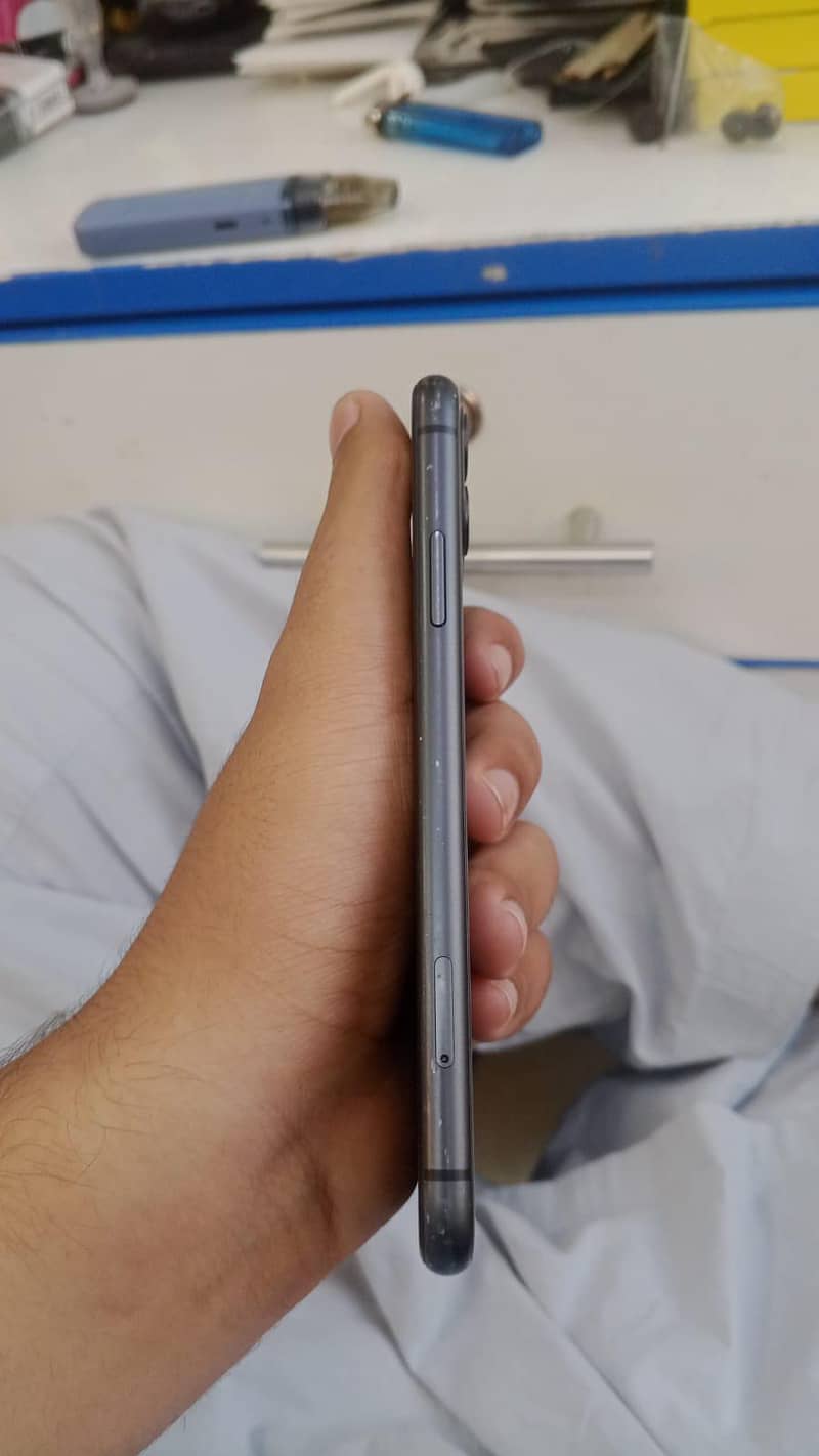 Apple iPhone 11 1