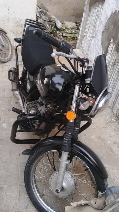 Suzuki  sell kar Raha ho aye or tassali say lekar jain
