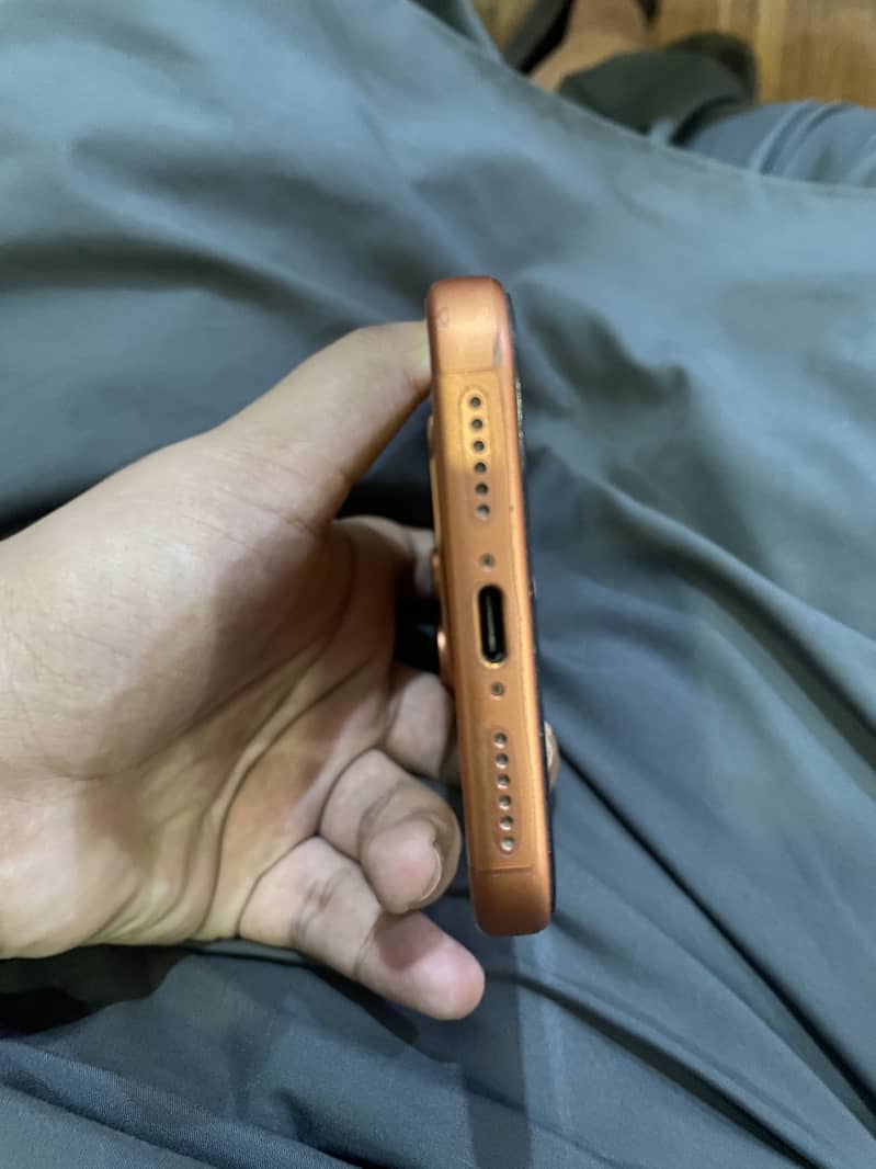 Apple iPhone 17 Pro Max 2