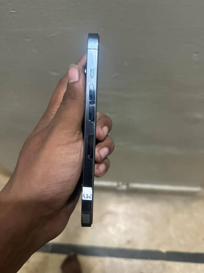 Apple iPhone 13 Pro 1