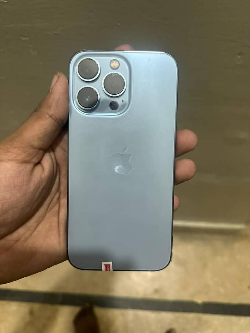 Apple iPhone 13 Pro 2