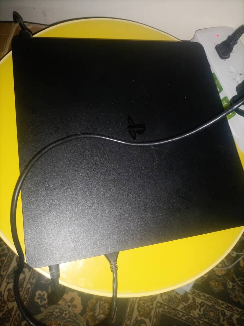 ps4 slim 2