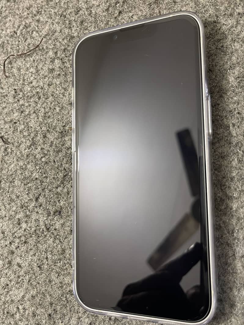 Apple iPhone 13 5