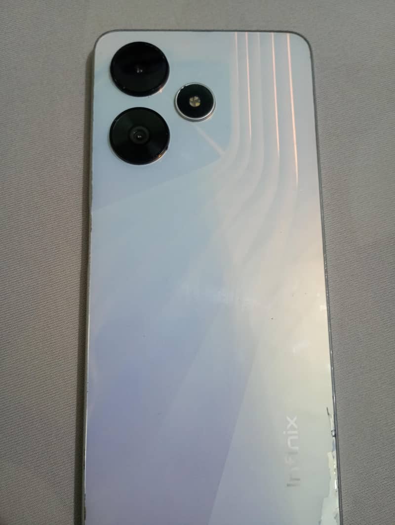 Infinix Hot 30 1