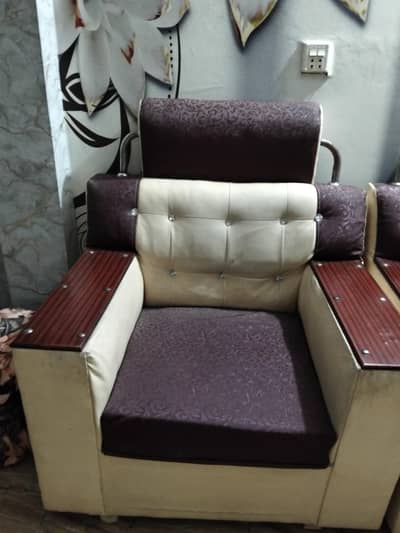 sofa set condition new