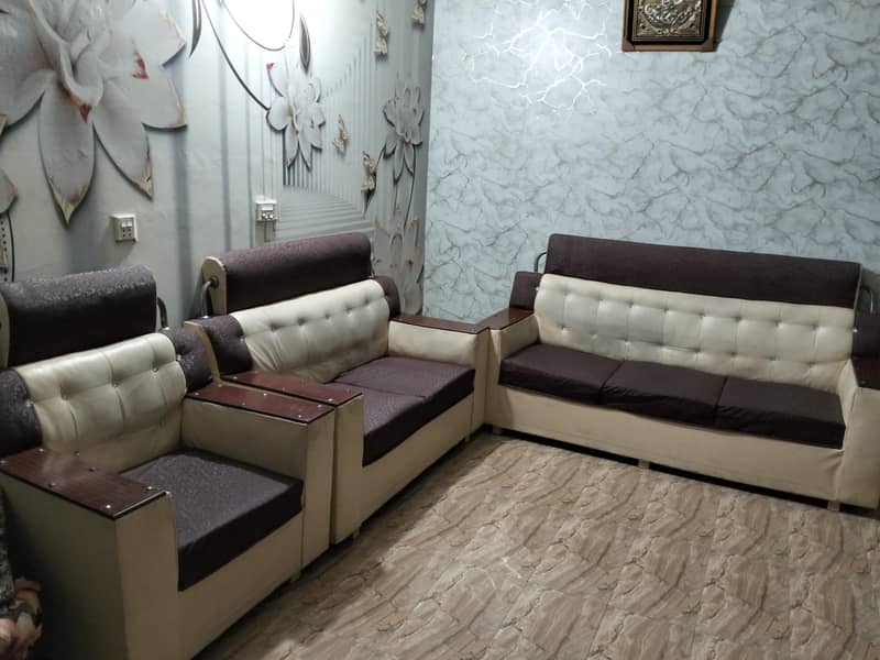 sofa set condition new 3