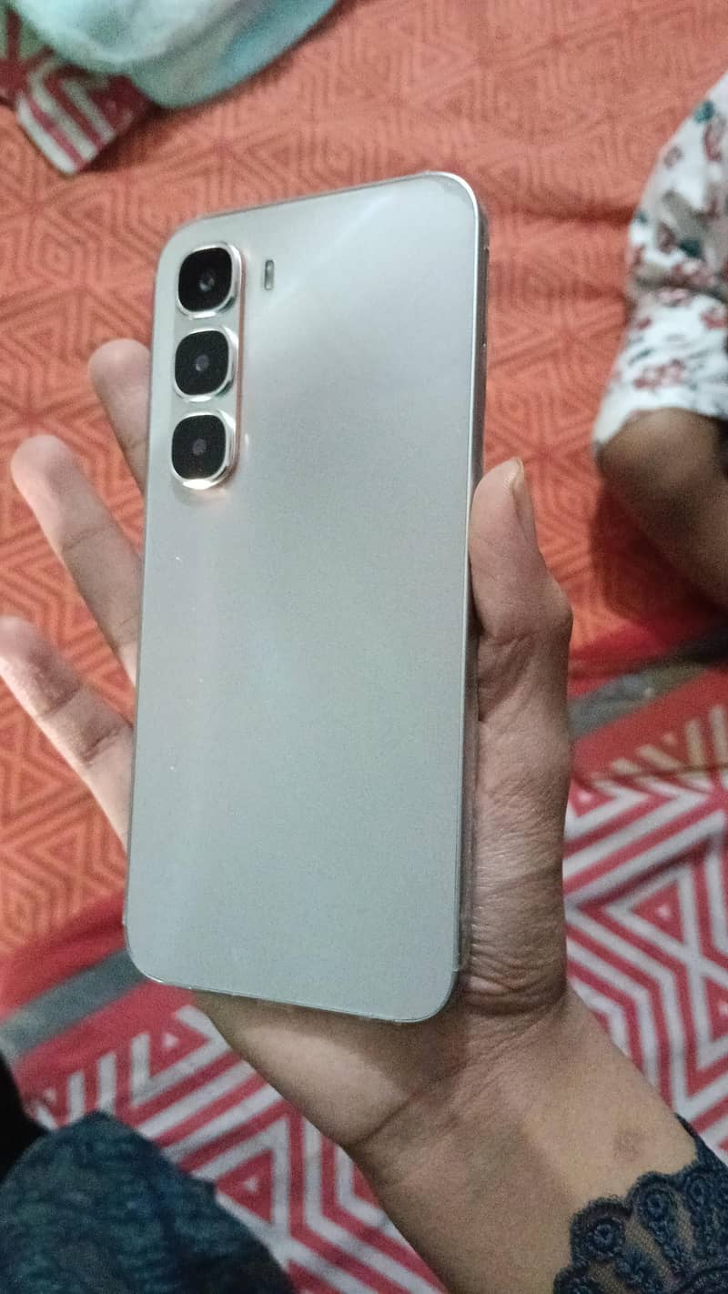 Infinix Hot 6 Pro 3