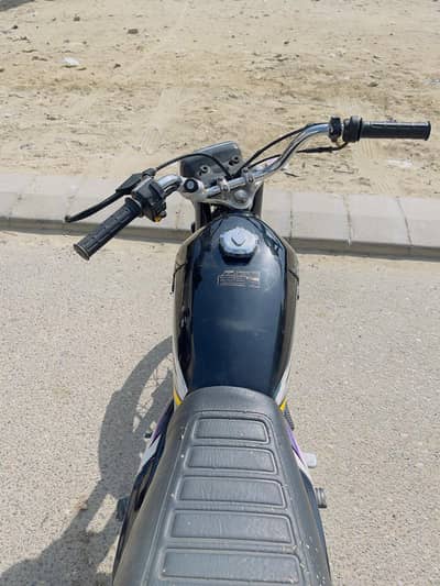 HONDA CG 125 TANKI SIDE COVER SLINCER ORIGINAL NO WORK REQUIRED