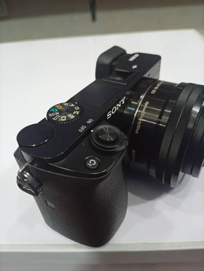 Sony A6000
