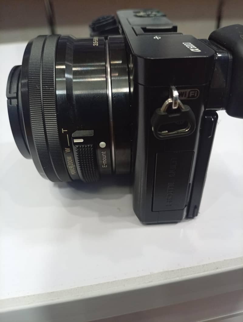 Sony A6000 3