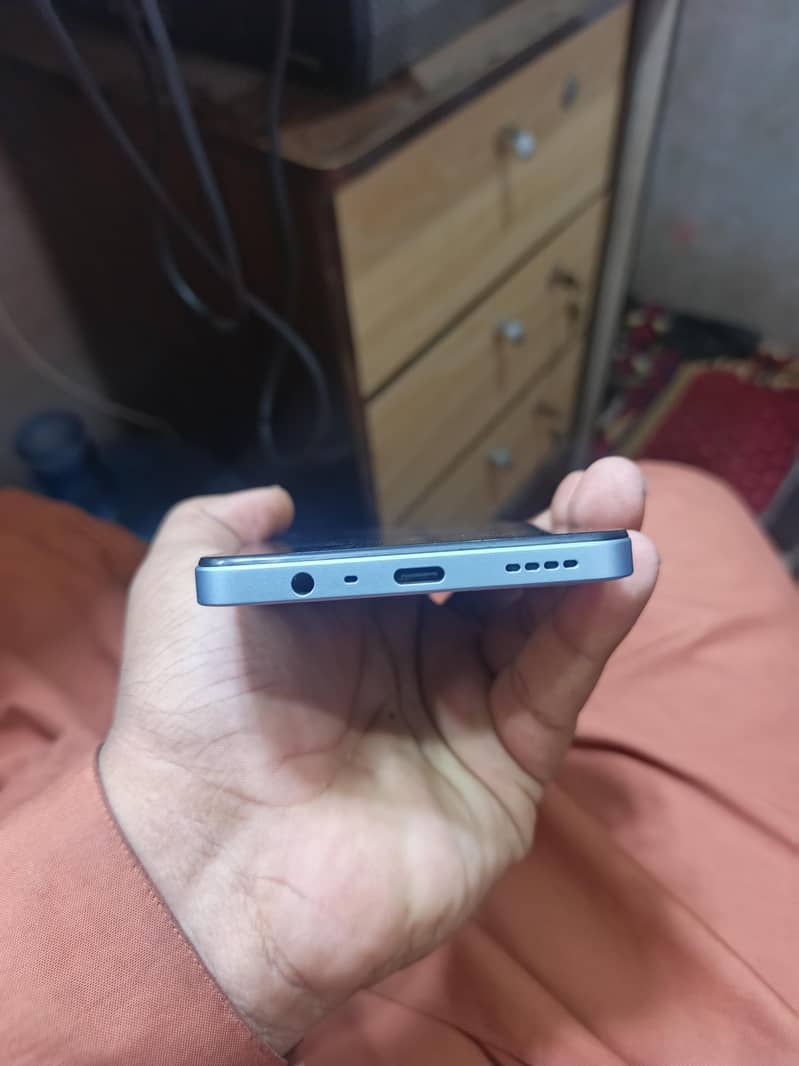 Realme Note 60 (4+8.128) 3