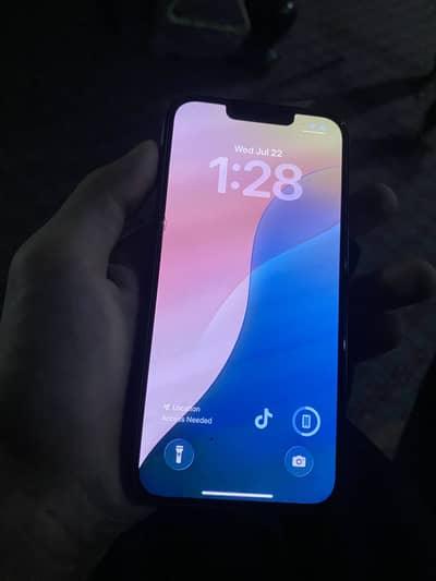 Apple iPhone 13