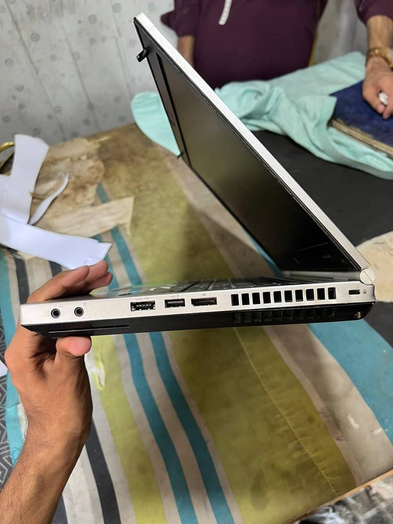 Ho Elitebook 8740p 4