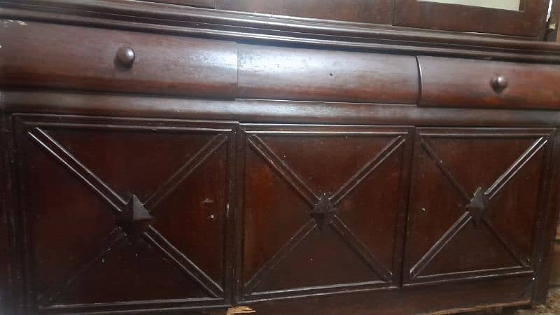 Kitchen cupboard 9
