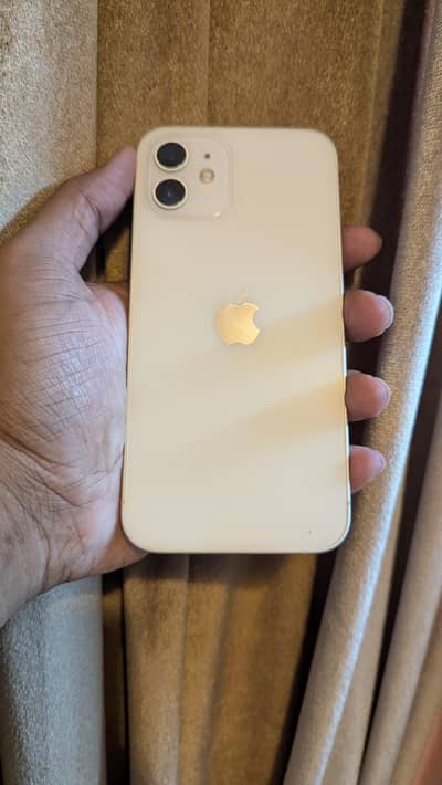 Apple iPhone 12
