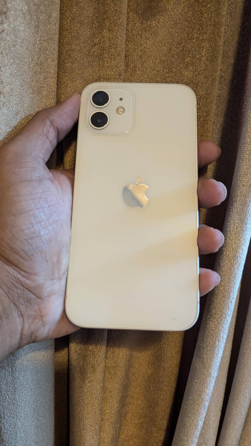 Apple iPhone 12 1