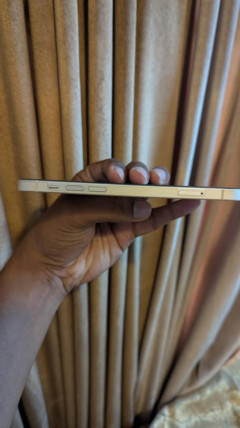 Apple iPhone 12 5