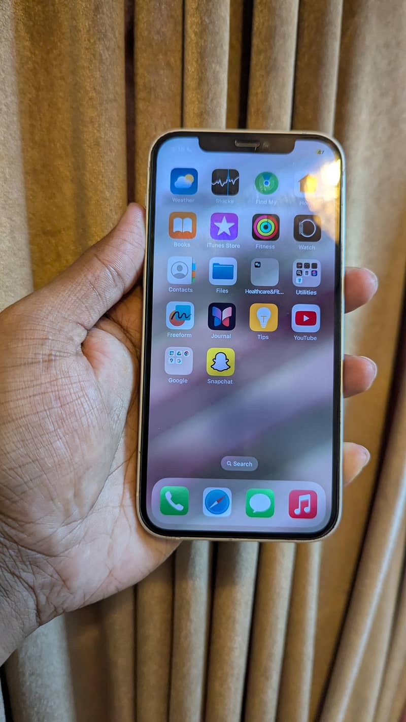 Apple iPhone 12 8