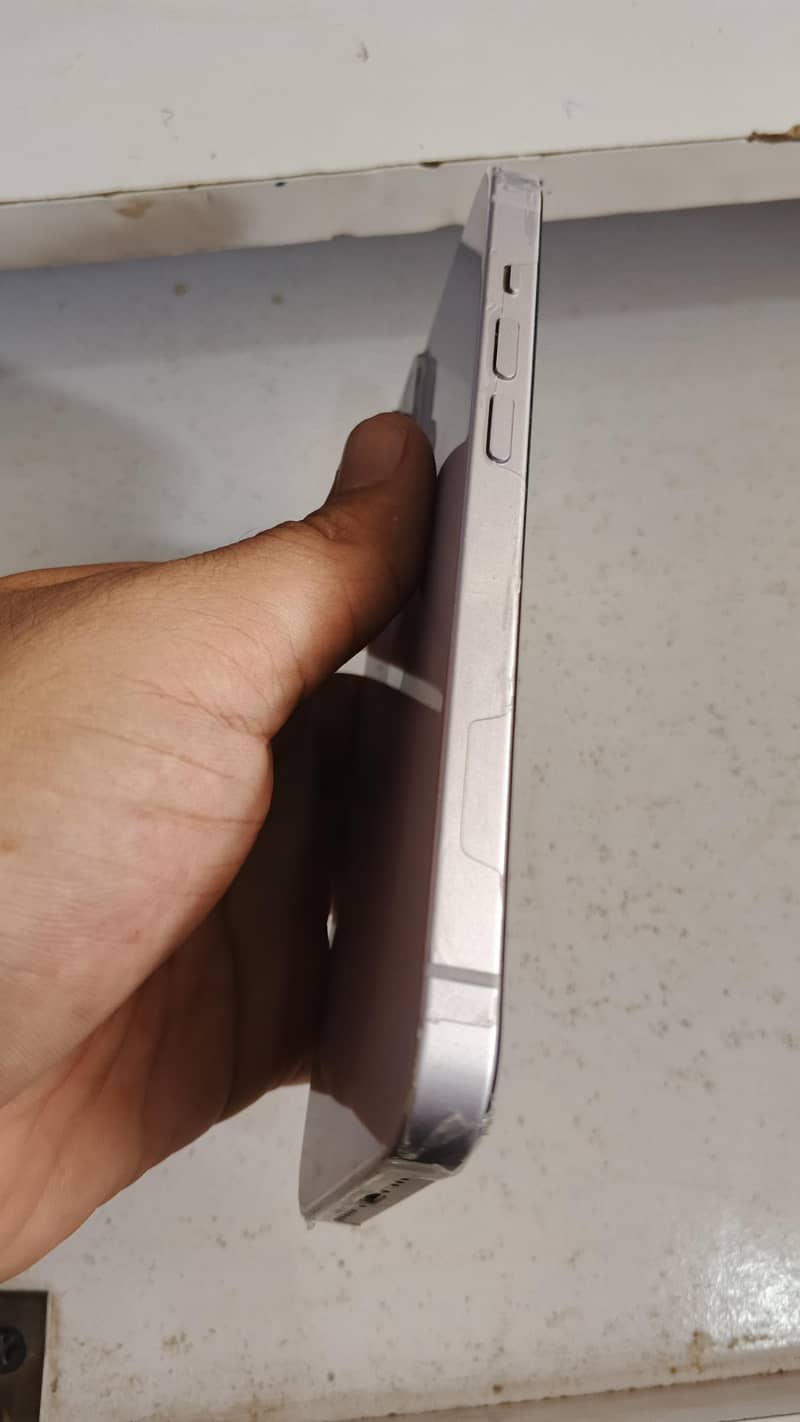 Apple iPhone 14 2