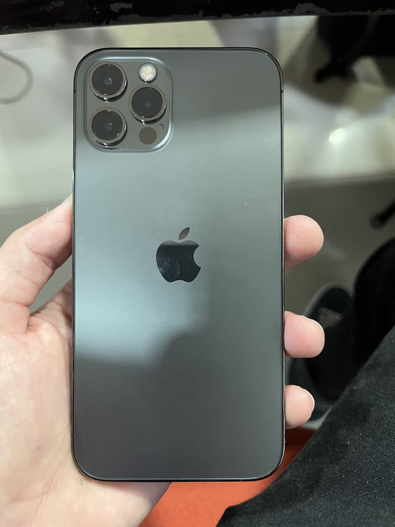 Apple iPhone 12 Pro 1