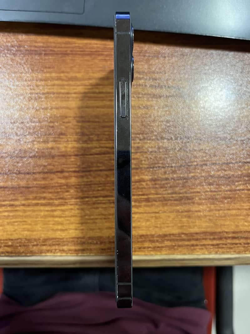 Apple iPhone 12 Pro 4