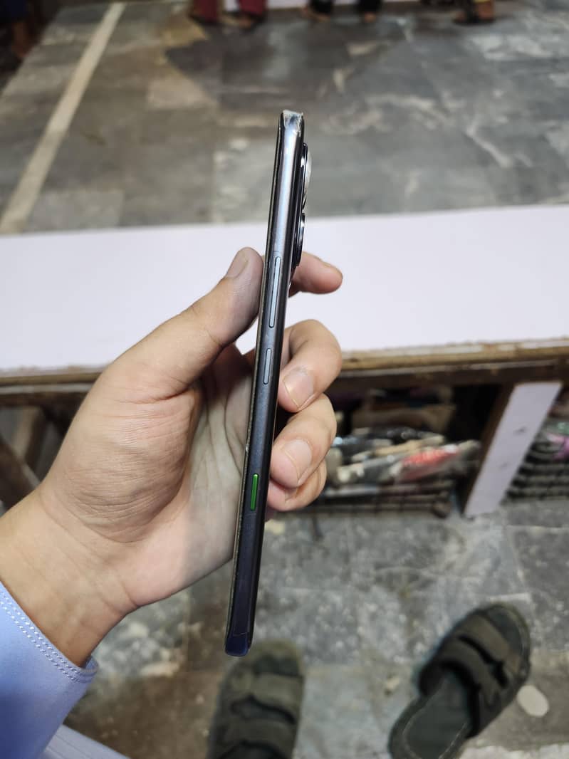 infinix note edge 5g 1