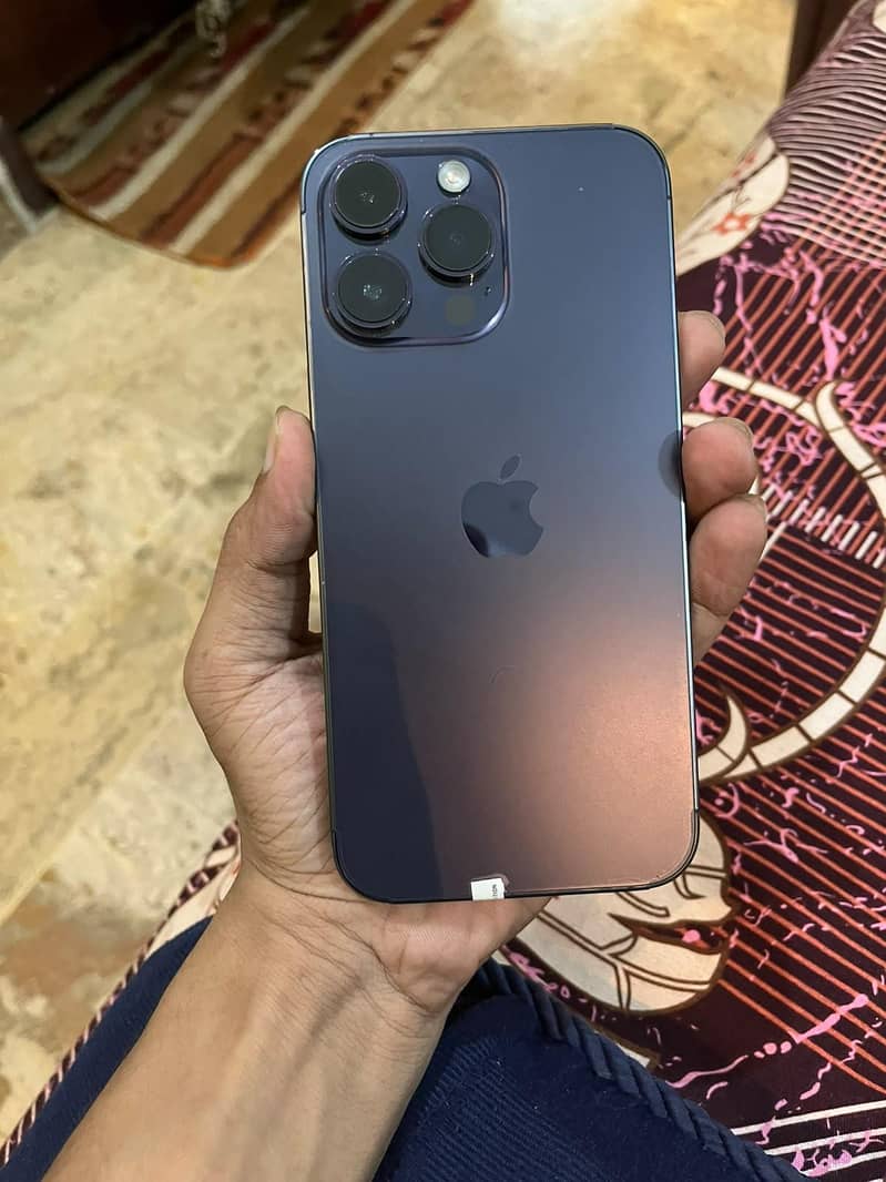 Apple iPhone 14 Pro Max 8