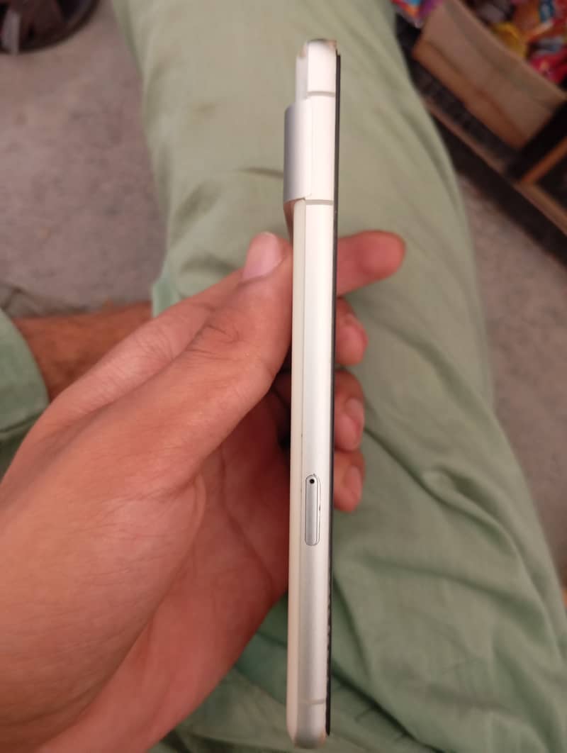 Pixel 7 4