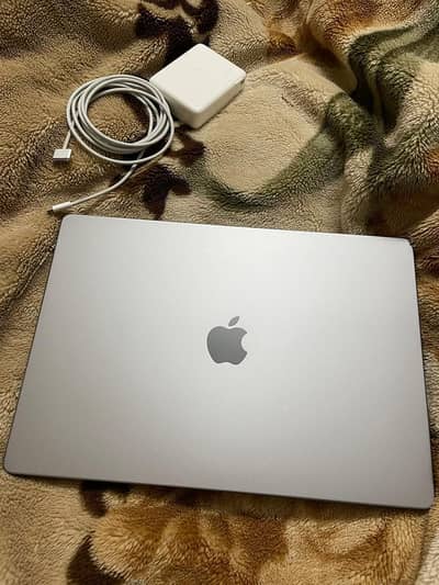 apple Mac book pro m2 max 96gb 2tb 16inch