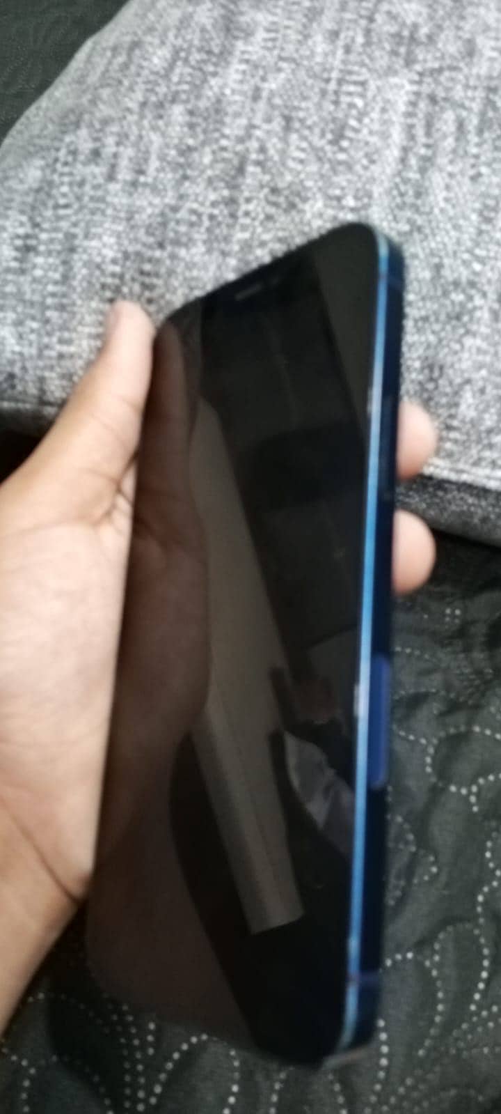 Apple iPhone 12 1