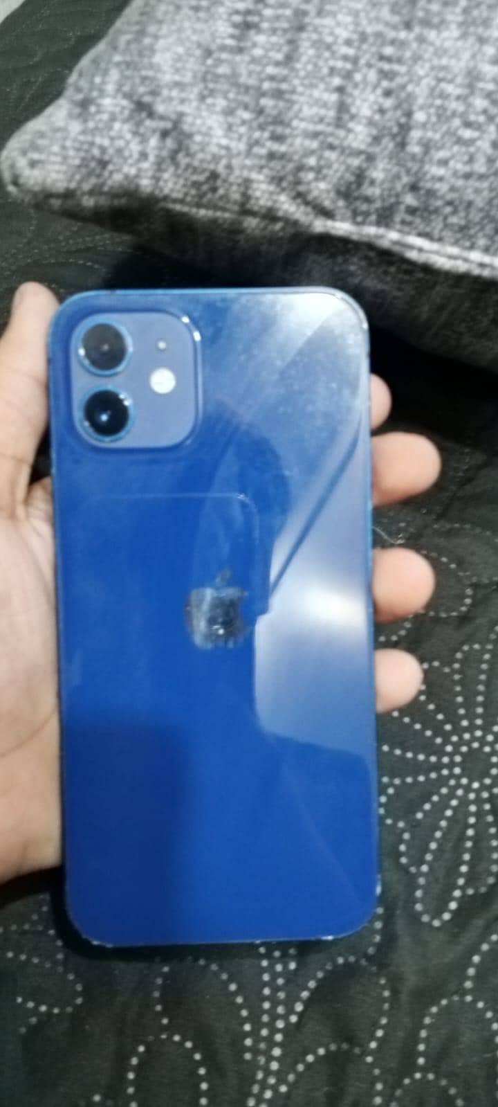 Apple iPhone 12 3