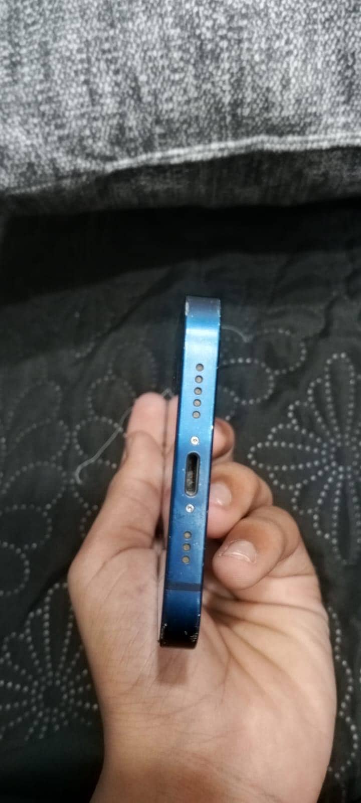 Apple iPhone 12 6