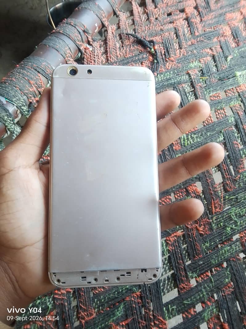 OPPO F1 0