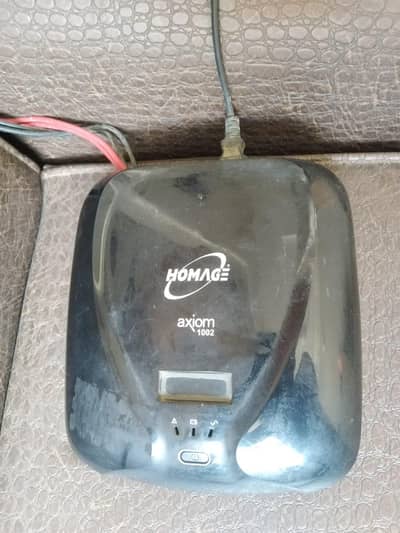 Homage UPS Axiom 1002