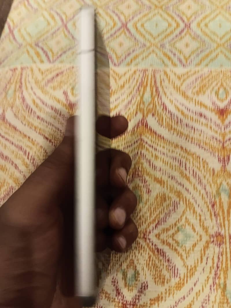 oppo reno 13 10/10 3